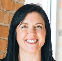 Retrato de Sophie Hartwell, líder da equipe de atendimento ao cliente